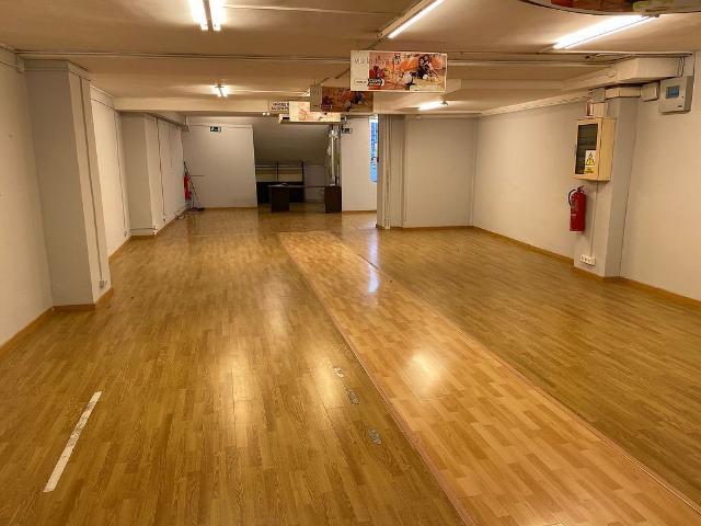 Local comercial en venta en rambla De Joaquim Vayreda, Gavà, de 480 m² 1 habitación por 350.000
