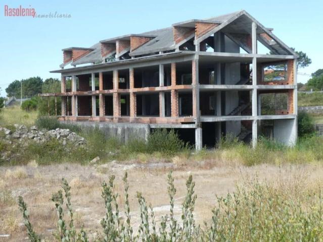 Local comercial en venta en Ribeira