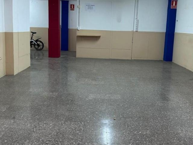 Local comercial en venta en Ripollet, Rambla sant jordi