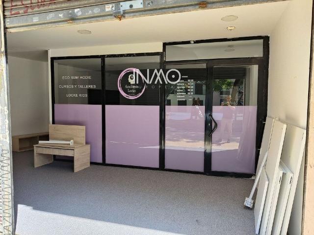 Local comercial en venta en Rubí, de 130 m² por 140.000