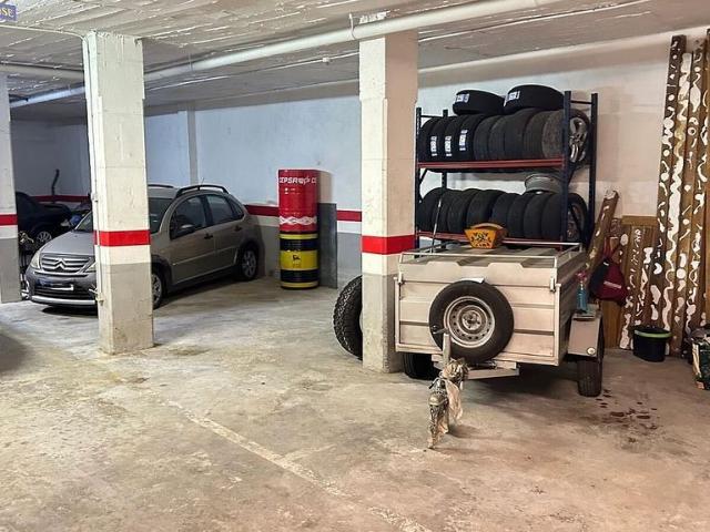 Local comercial en venta en Rubí, de 240 m² por 150.000