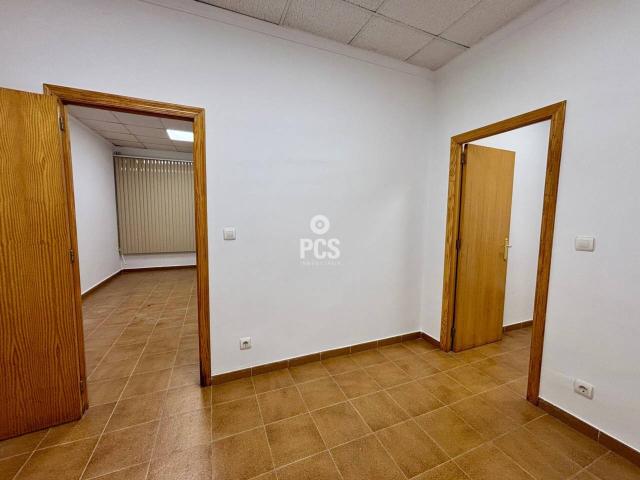Local Comercial en Venta en Totana