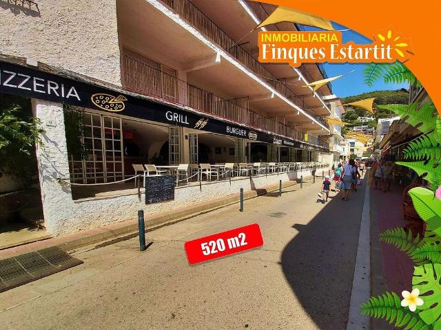 Local comercial en venta en Torroella de Montgrí, de 570 m² por 790.000