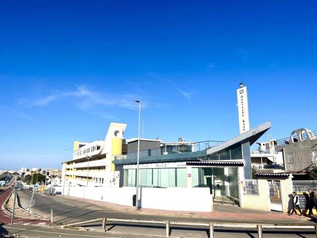 Local comercial en venta en Torrevieja, La Mata
