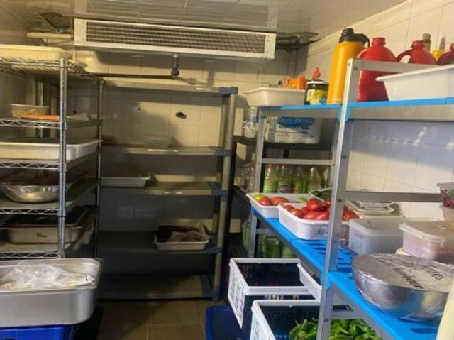 Local comercial en Venta en Torreguadiaro Cádiz