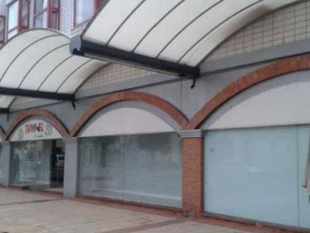 Local comercial en Venta en Torrelavega, Cantabria
