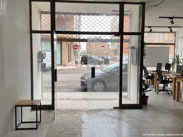 Local comercial en venta en Tortosa, de 132 m² por 134.000