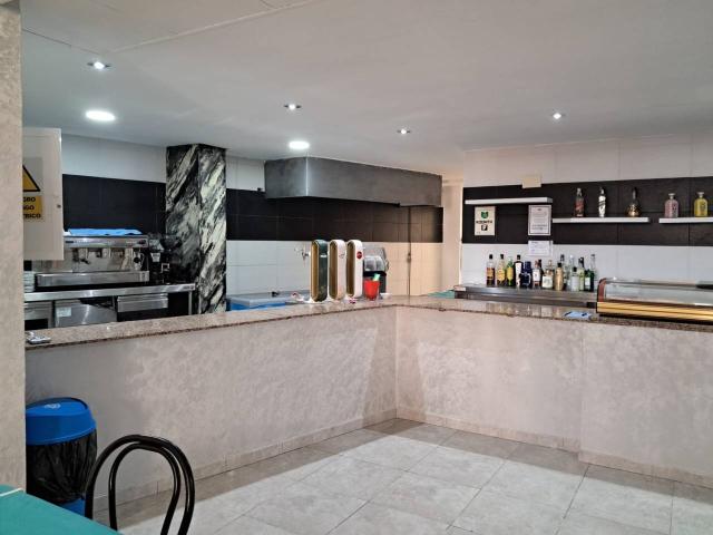Local comercial en venta en Tavernes de la Valldigna