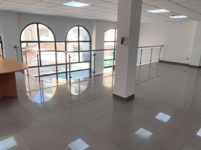 Local comercial en venta en Tavernes de la Valldigna