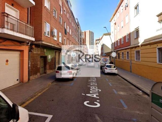 Local comercial en venta en Talavera de la Reina, Calle Ángel del Alcázar, 45600