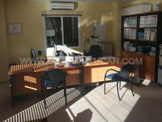 Local comercial en venta en Talavera de la Reina, Los Tres Olivos