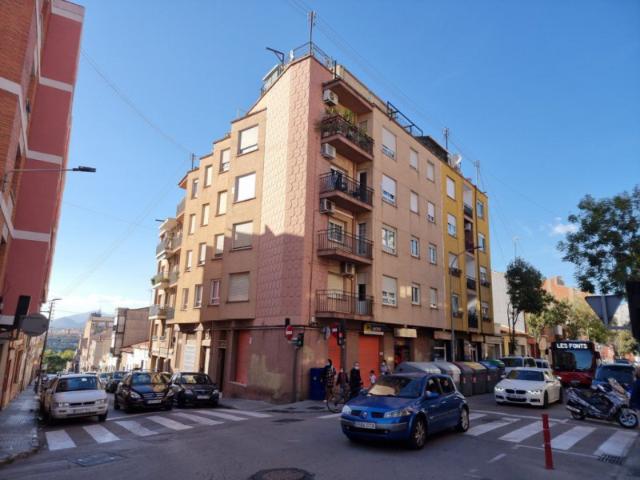 Local comercial en venta en Terrassa, CAN PALET