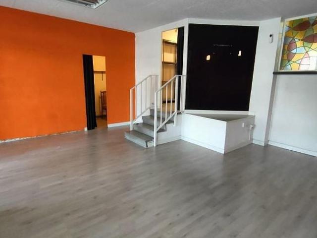 Local comercial en venta en Terrassa, de 154 m² por 109.900