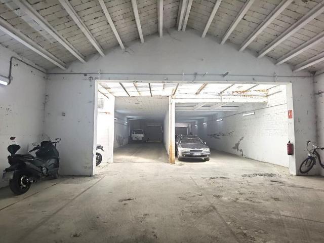 Local comercial en venta en Terrassa, de 500 m² por 220.000