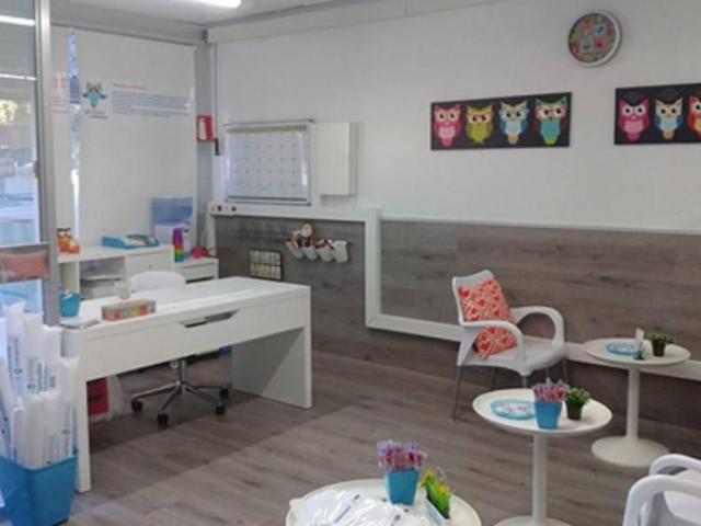 Local comercial en venta en Terrassa, Escoles