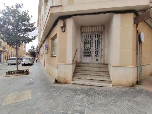 Local comercial en venta en Valdepeñas, Calle Constitución