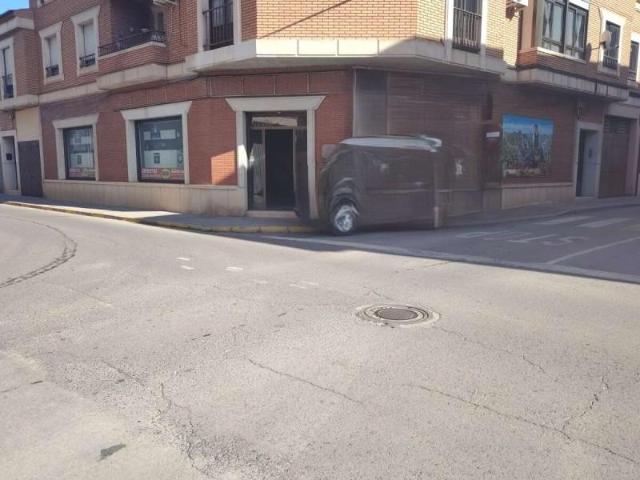 Local comercial en venta en Valdepeñas