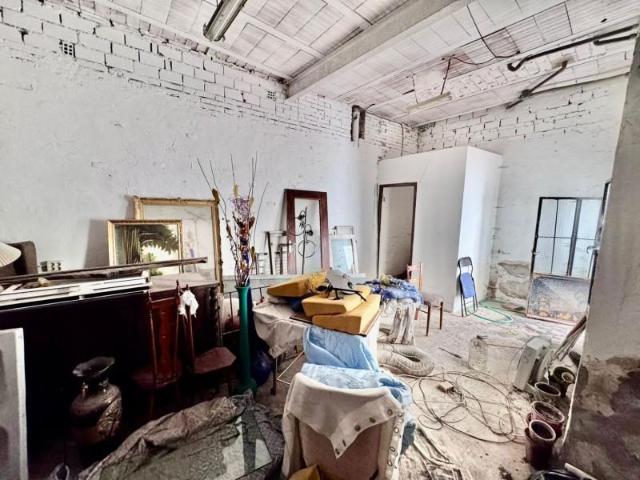 Local comercial en venta en Valdepeñas, Valdepenas