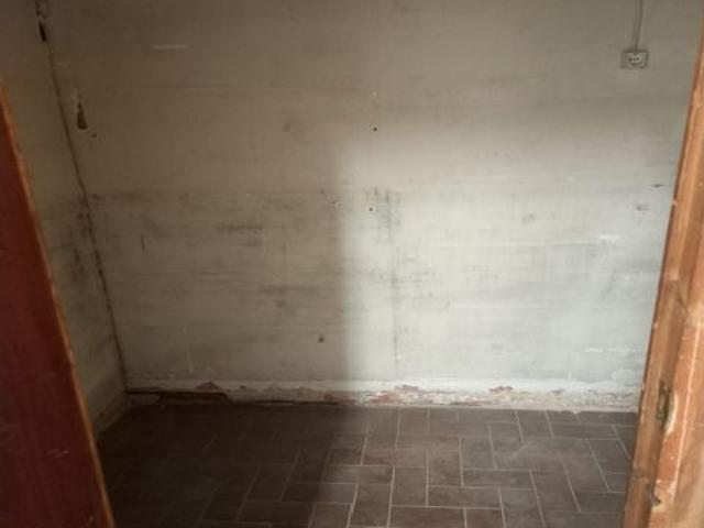Local comercial en Venta en Valencia de las Torres, Valencia