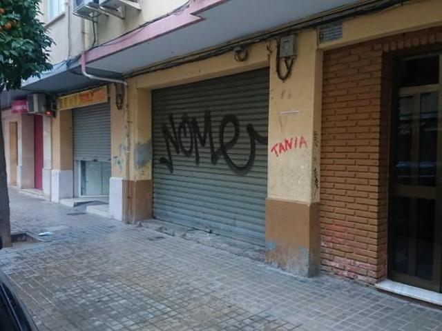 Local comercial en venta en Valencia, Els Orriols