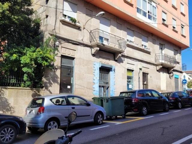 Local comercial en venta en Vigo, Traviesas