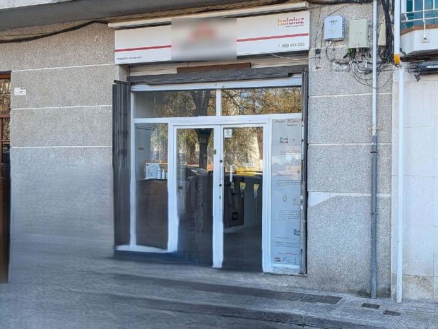 Local comercial en venta en Vilanova i La Geltrú, de 139 m² por 148.000