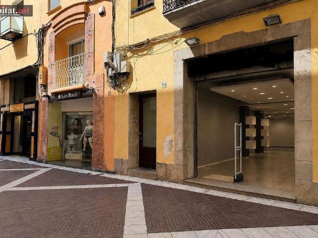 Local comercial en venta en Vilanova i La Geltrú, de 75 m² por 220.000