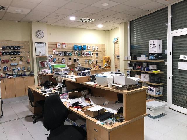 Local comercial en venta en Vilafranca del Penedès, de 150 m² por 140.000