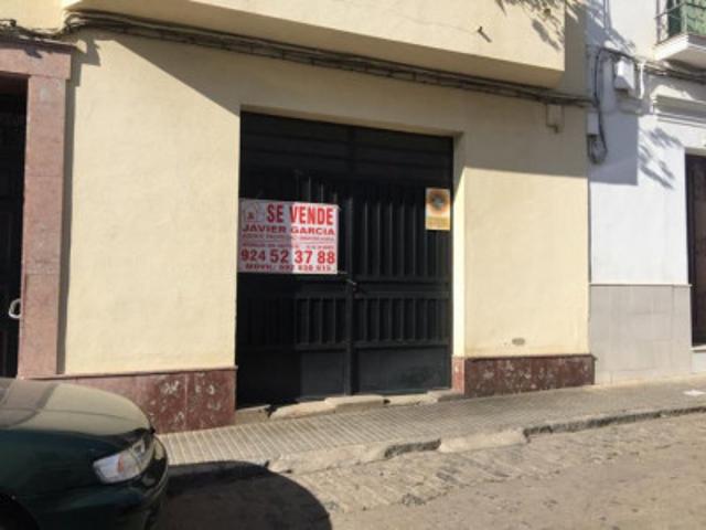 Local comercial en venta en Villafranca de los Barros, Coronada Altozano
