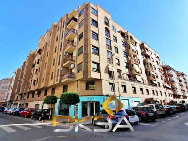 Local comercial en venta en Villarreal, Piscinas