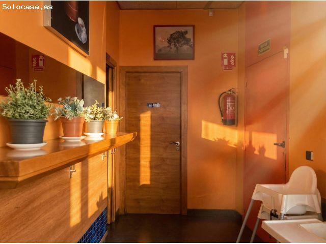 LOCAL COMERCIAL EN VENTA EN ZONA MUY AFLUENTE DE CALELLA – LICENCIA DE BAR‑CAFETERÍA‑CHURRERÍA, TOTA