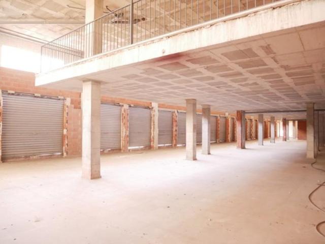Local comercial en venta Elda