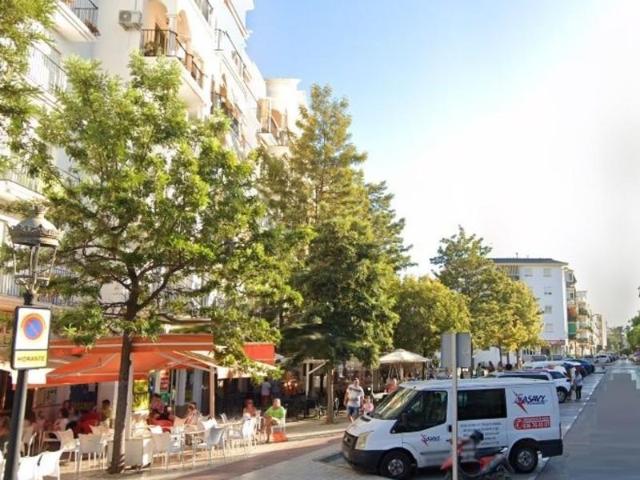 Local comercial en venta Estepona