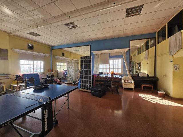 Local comercial en venta Estepona