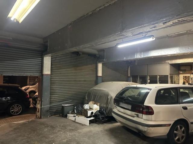 Local comercial en venta Esplugues de Llobregat