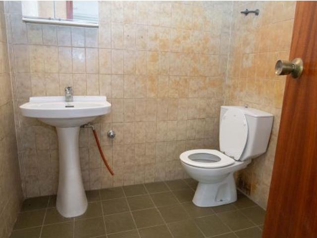 Local comercial en venta o alquiler en zona Reina Victoria – Elda