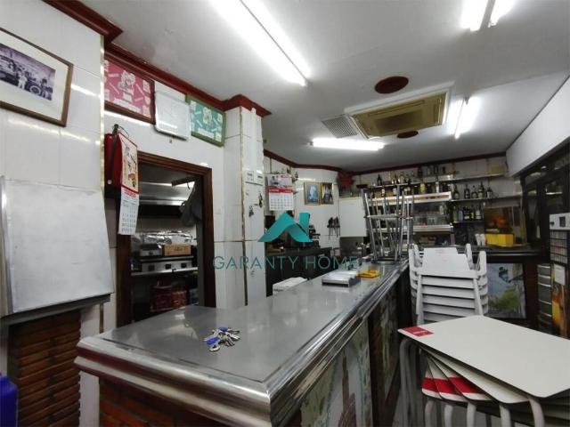 Local Comercial en venta o alquiler en Luis Montoto Santa Justa, Sevilla