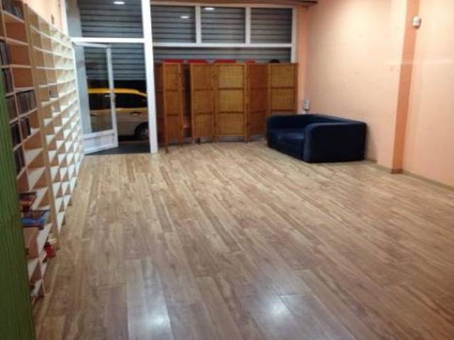 Local comercial en venta o alquiler junto Estación de autobuses y Palmeral