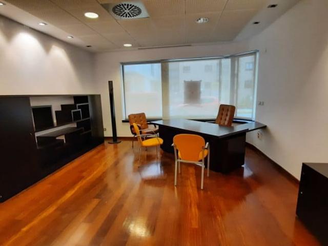 Local comercial en venta Oleiros