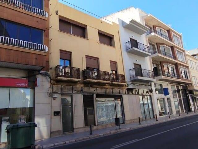 Local comercial en venta Oliva