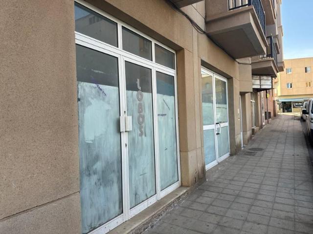 Local comercial en venta La Oliva