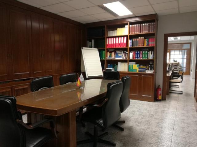 Local comercial en venta La Roda