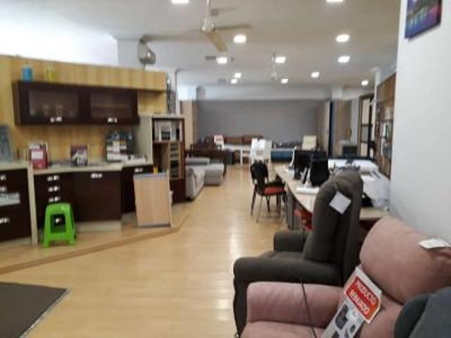 Local comercial en venta Linares