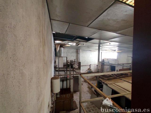 Local comercial en venta Linares