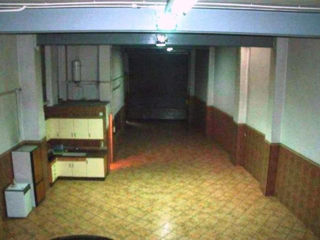 Local comercial en venta. LIRIA