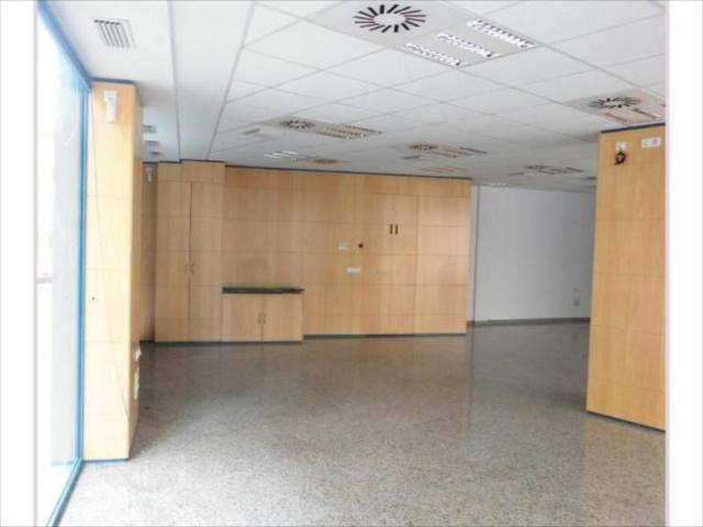 Local comercial en venta Lucena
