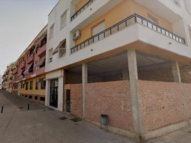 Local comercial en venta Lucena
