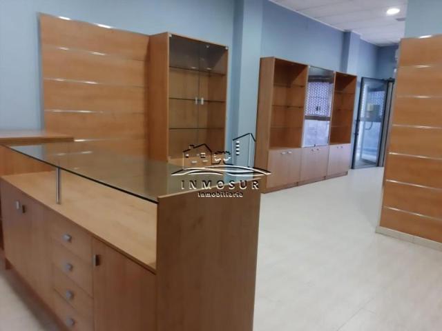 Local comercial en venta Lucena