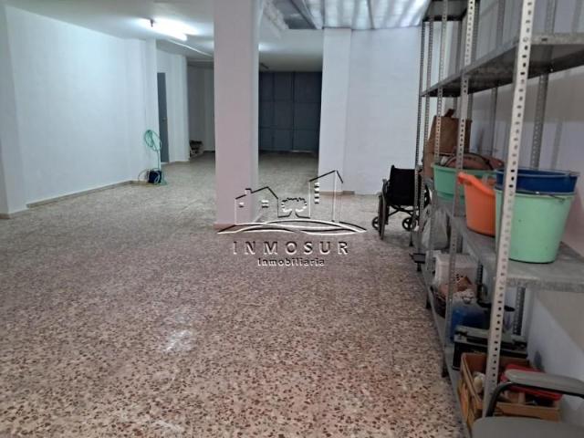 Local comercial en venta Lucena