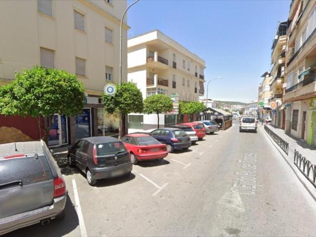 Local comercial en venta Lucena